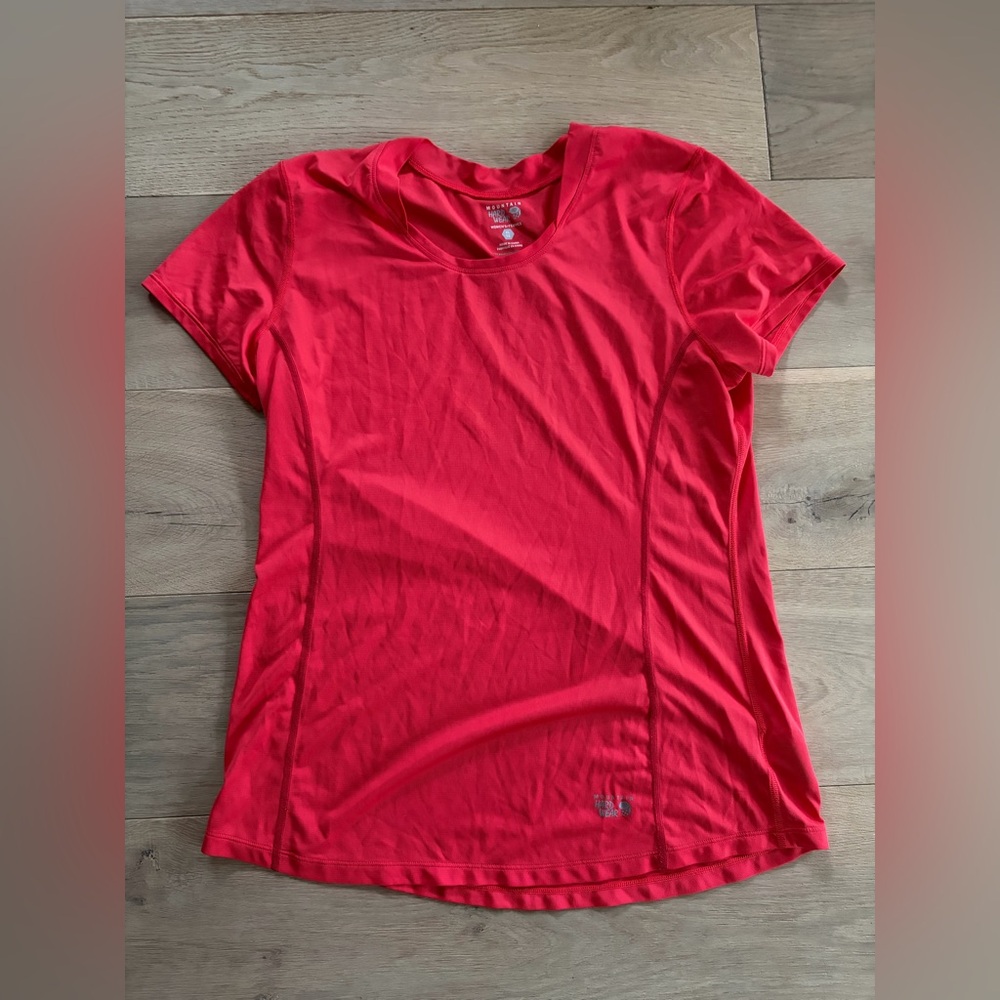 Mountain Hardware wicked Lite hiking outdoor top - size XL